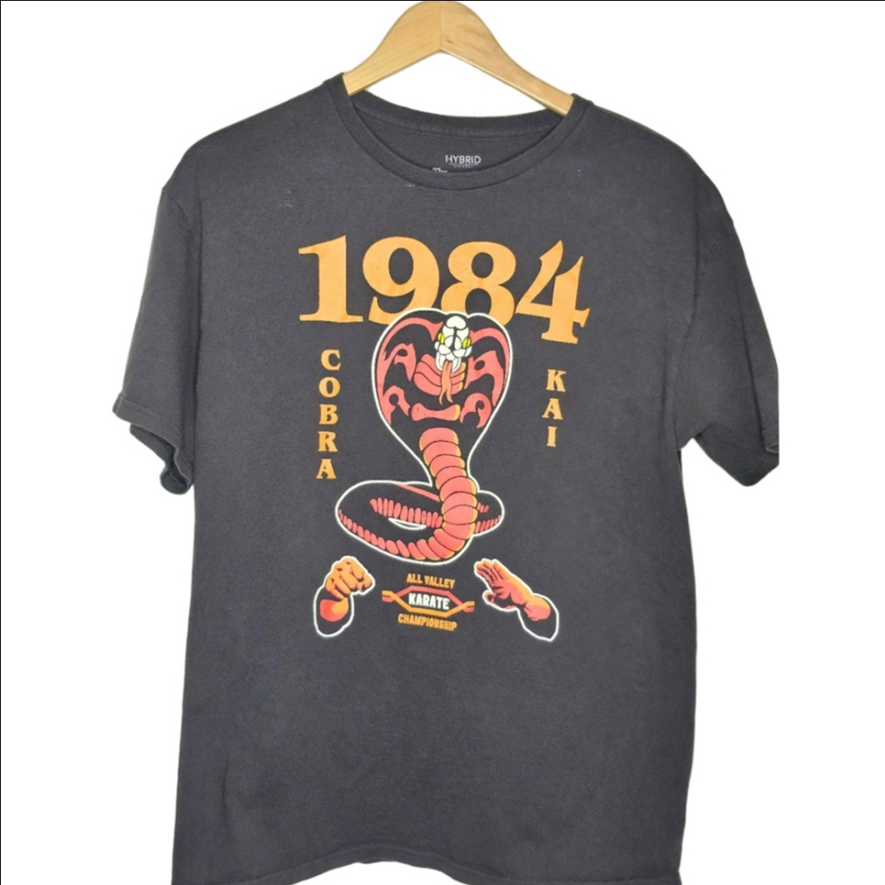 Cobra Kai The Karate Kid Hybrid Black Short Sleeve Crew Neck Shirt Men's Large
